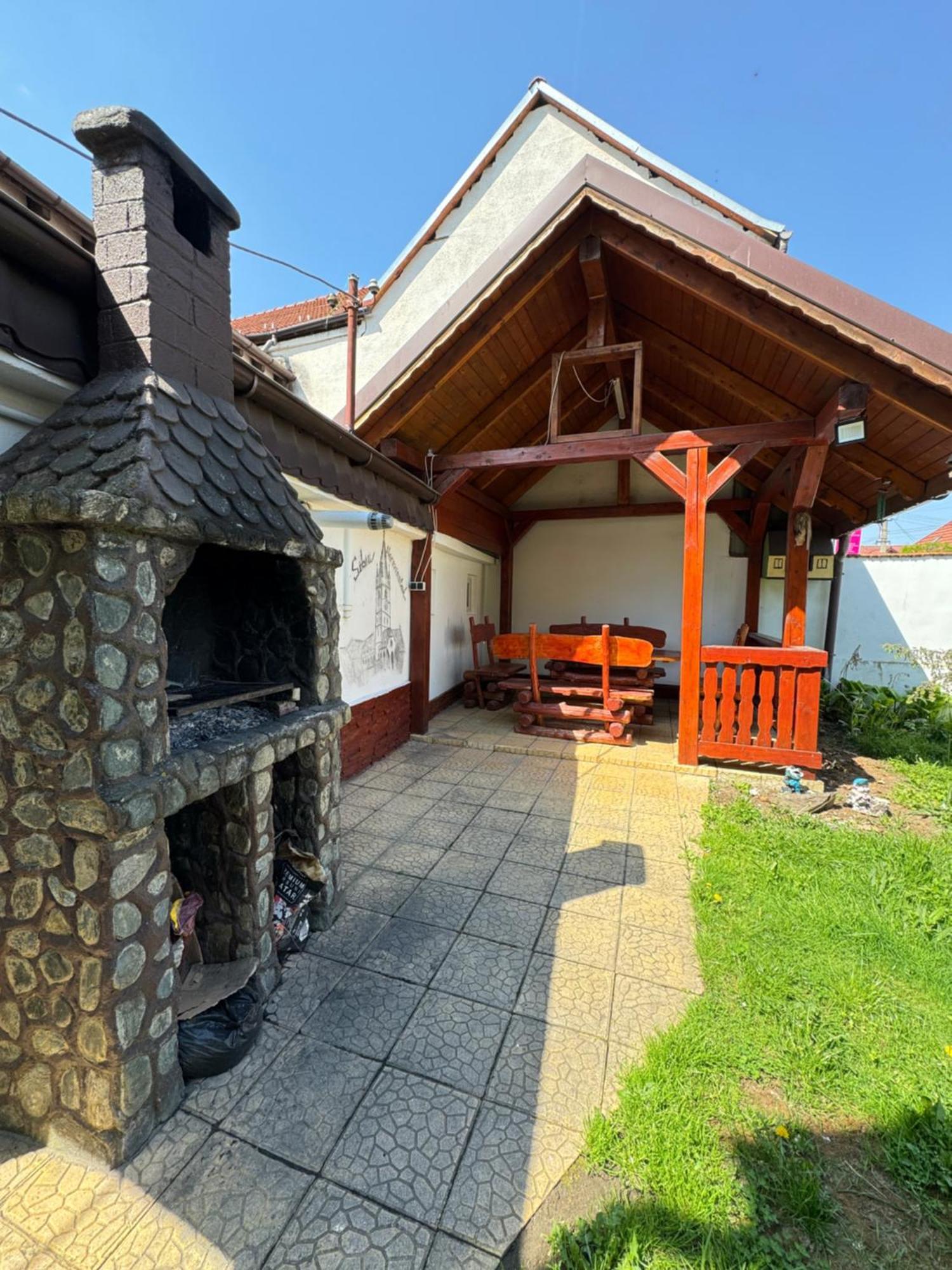 Flh - Mira Apartments Sibiu Esterno foto