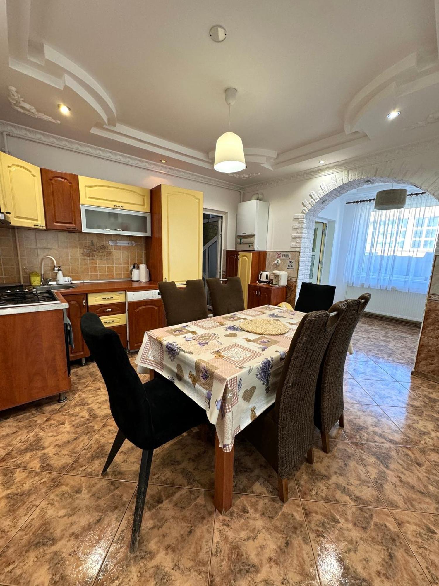 Flh - Mira Apartments Sibiu Esterno foto