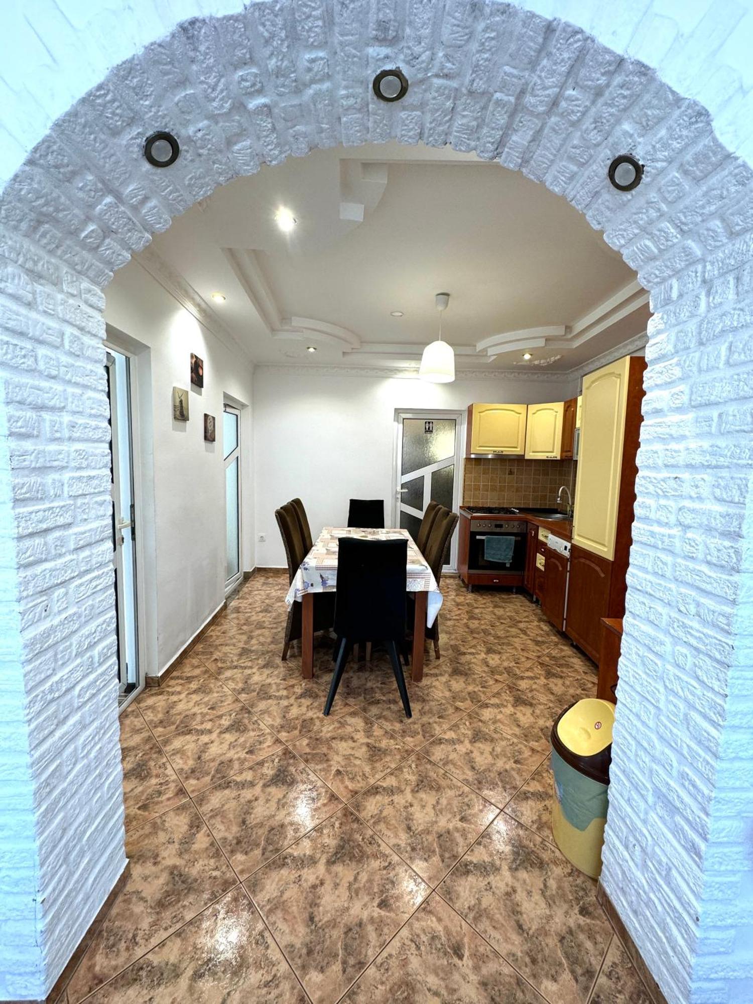 Flh - Mira Apartments Sibiu Esterno foto